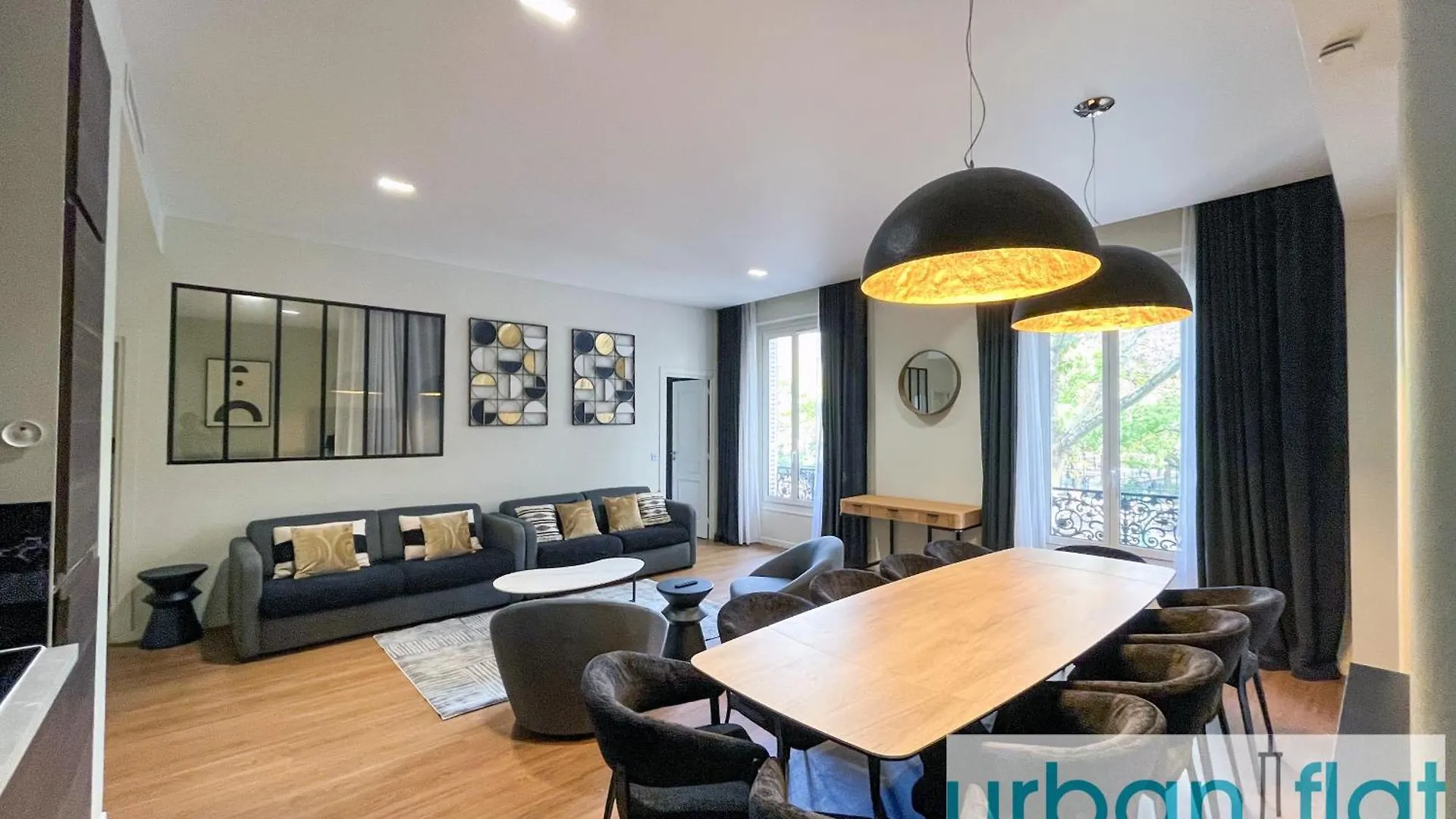 Apartment Urban Flat 119 - Spacious 5 Bedroom Flat In Paris France